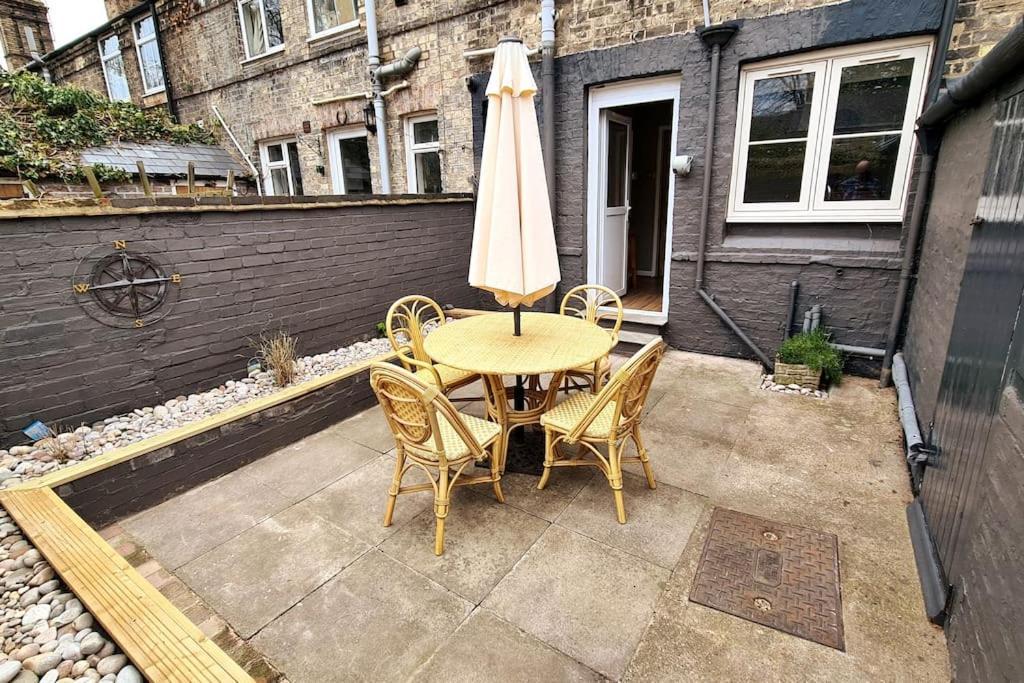 Gorgeous Two Bedroom House In Ely Exteriér fotografie