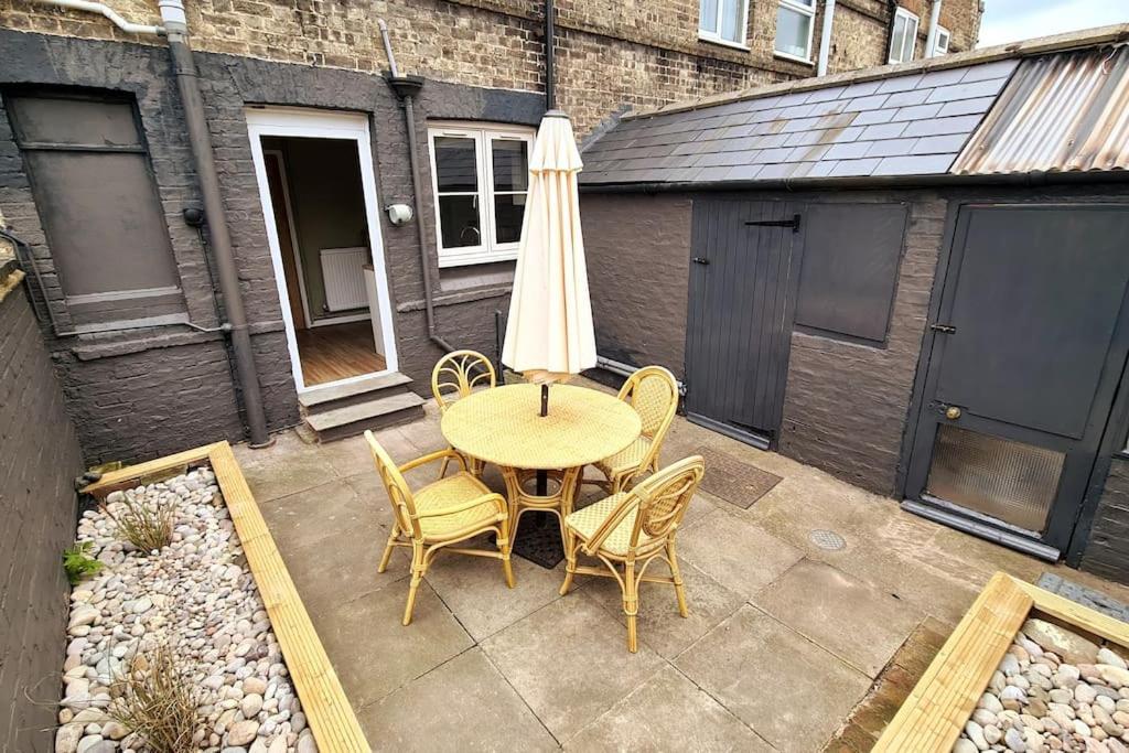 Gorgeous Two Bedroom House In Ely Exteriér fotografie