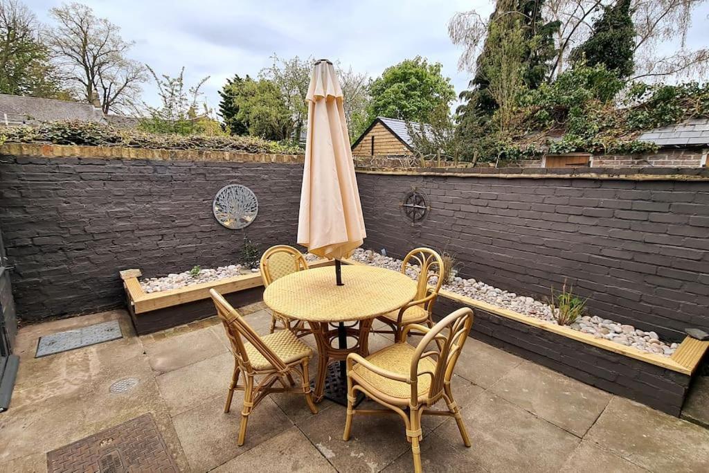 Gorgeous Two Bedroom House In Ely Exteriér fotografie